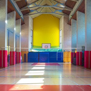 Palestra dell'istituto, utilizzata da tutti gli studenti, specialmente quelli che studiano alla Scuola di Primo Grado con potenziamento sportivo e il Liceo Scientifico Sportivo